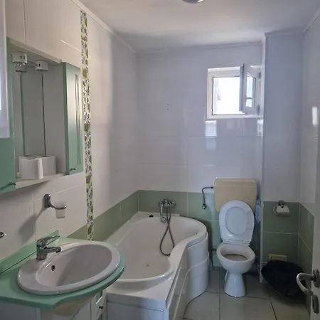 Maria Ap1c * كوستِنيست